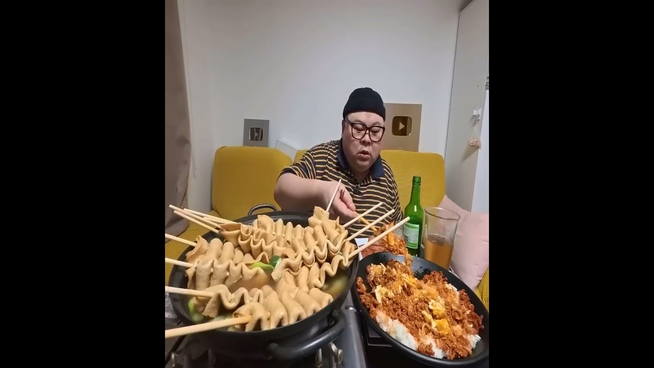 Coke food chiken #food #foodsharing #mukbang #mukbanginternational #foodsharing #eating #delicious 