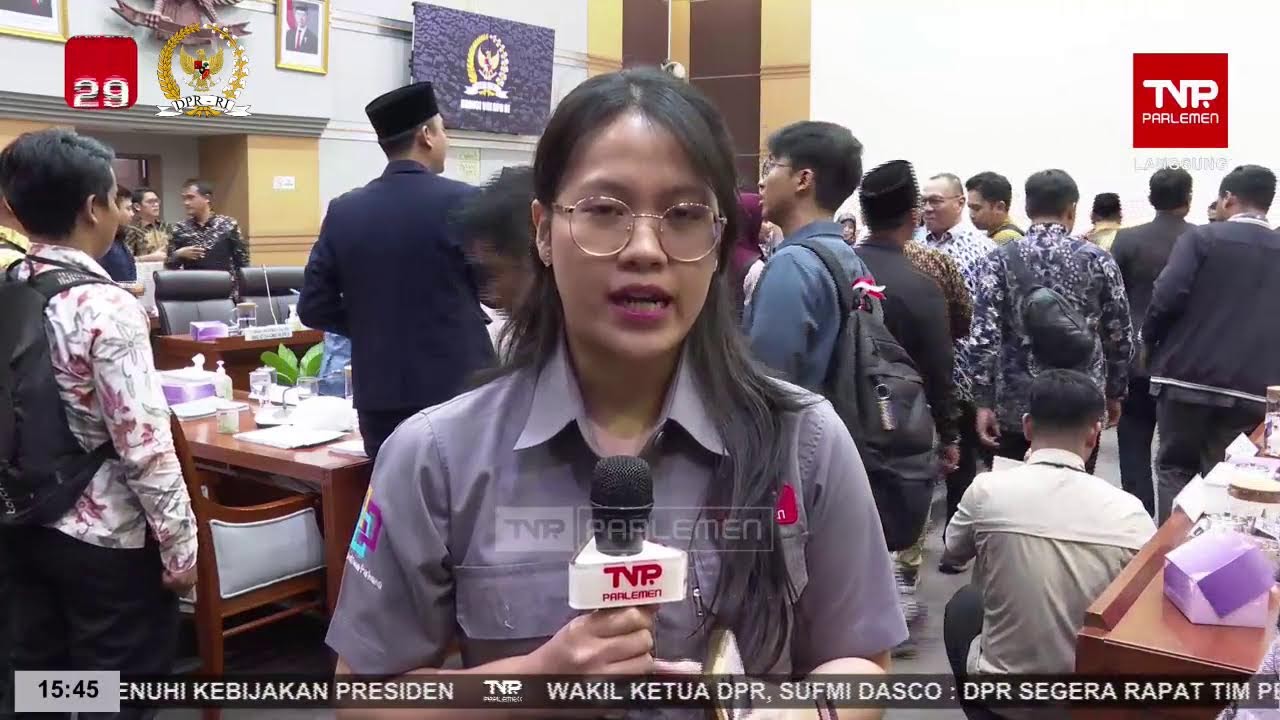 BREAKING NEWS - KOMISI VIII DPR RAKER DENGAN MENTERI AGAMA, KEPALA BPH DAN KEPALA BPKH