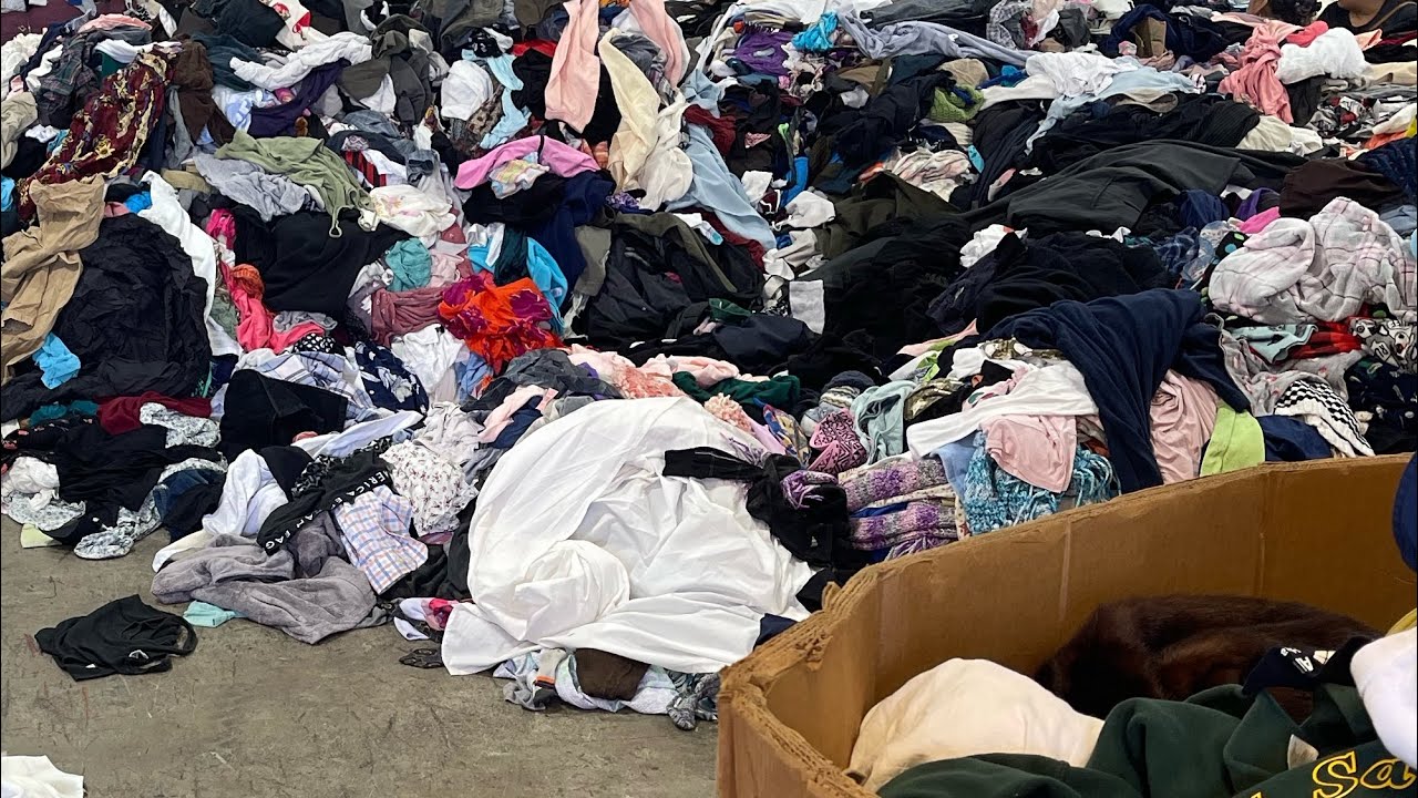 Trip to a rag house part 1 Great finds for eBay and great prices! #bins #ebayreseller