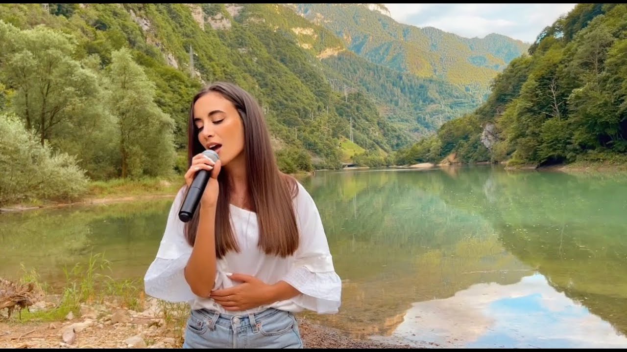 PHOTOGRAPH - Ed Sheeran (Cover Benedetta Caretta)