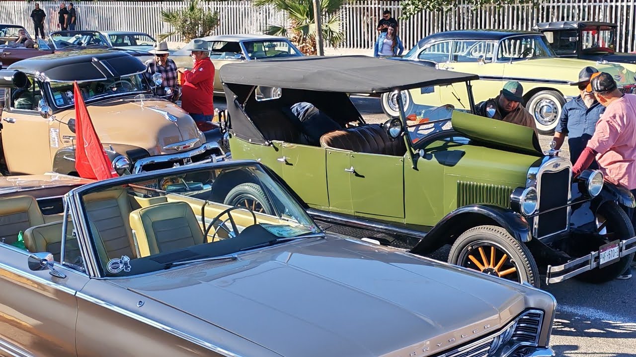 Gran Car show y desfile por las calles de Mexicali BC 