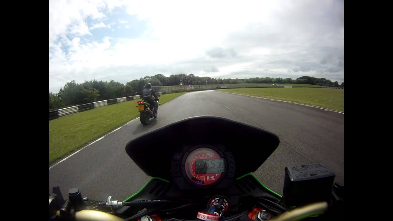 Castle Combe Bike Track Day 10/8/11 Z1000 GoPro