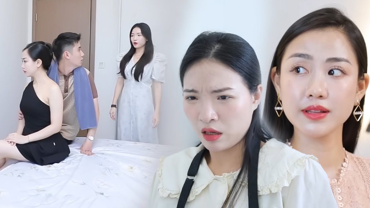 Nhân Viên Phục Vụ Tiết Lộ Bí Mật Đen Tối Cho Nữ Khách Về Người Chồng