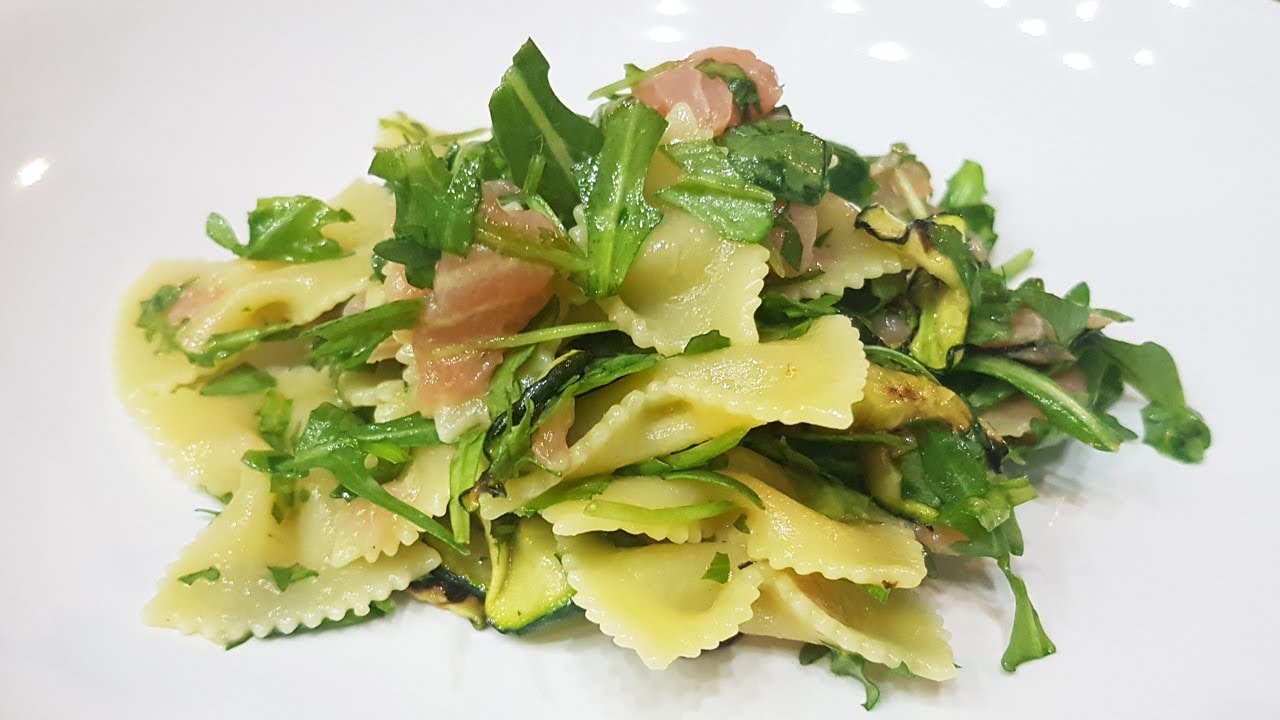 PASTA FREDDA SALMONE RUCOLA E ZUCCHINE GRIGLIATE | FoodVlogger
