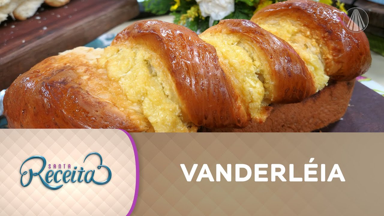 Vanderléia: um clássico das padarias, pão doce com creme e coco