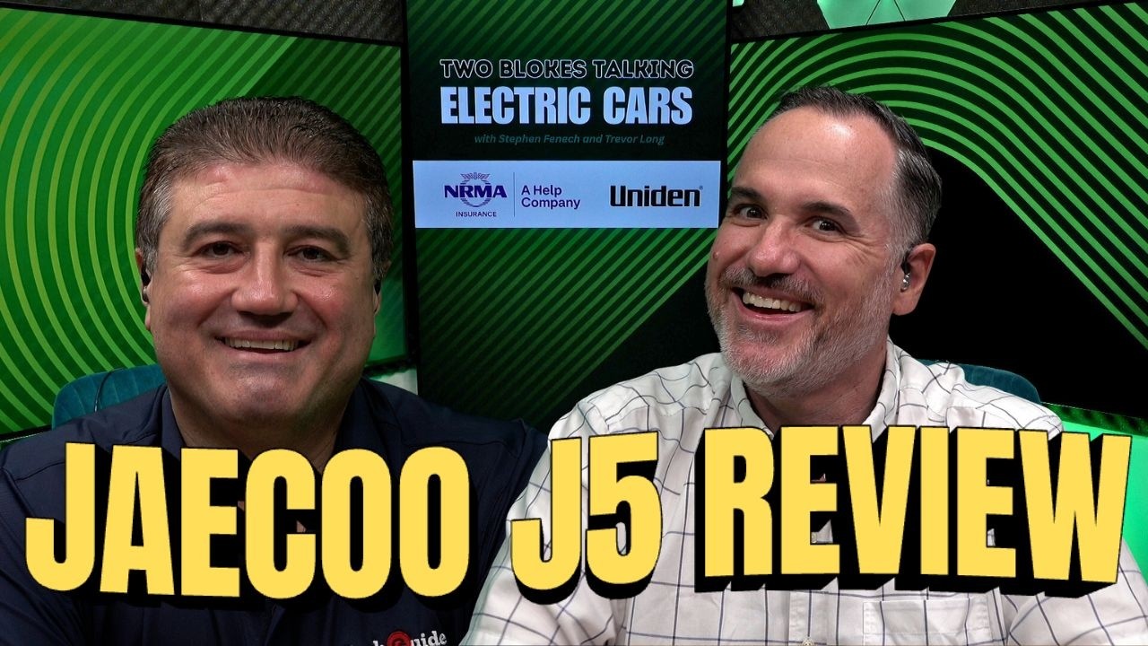 Обзор Jaecoo J5 EV и комментарии к видеообзору BYD Sealion 7 — Два парня обсуждают электромобили ...
