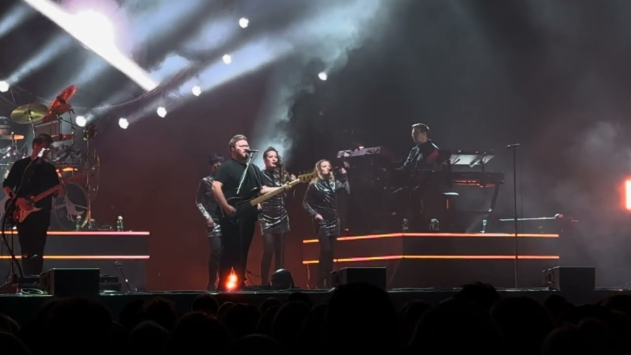 🇦🇺PINK FLOYD Full Show 4K in 🇩🇪Hamburg Barclays Arena March 12,2024  HDR