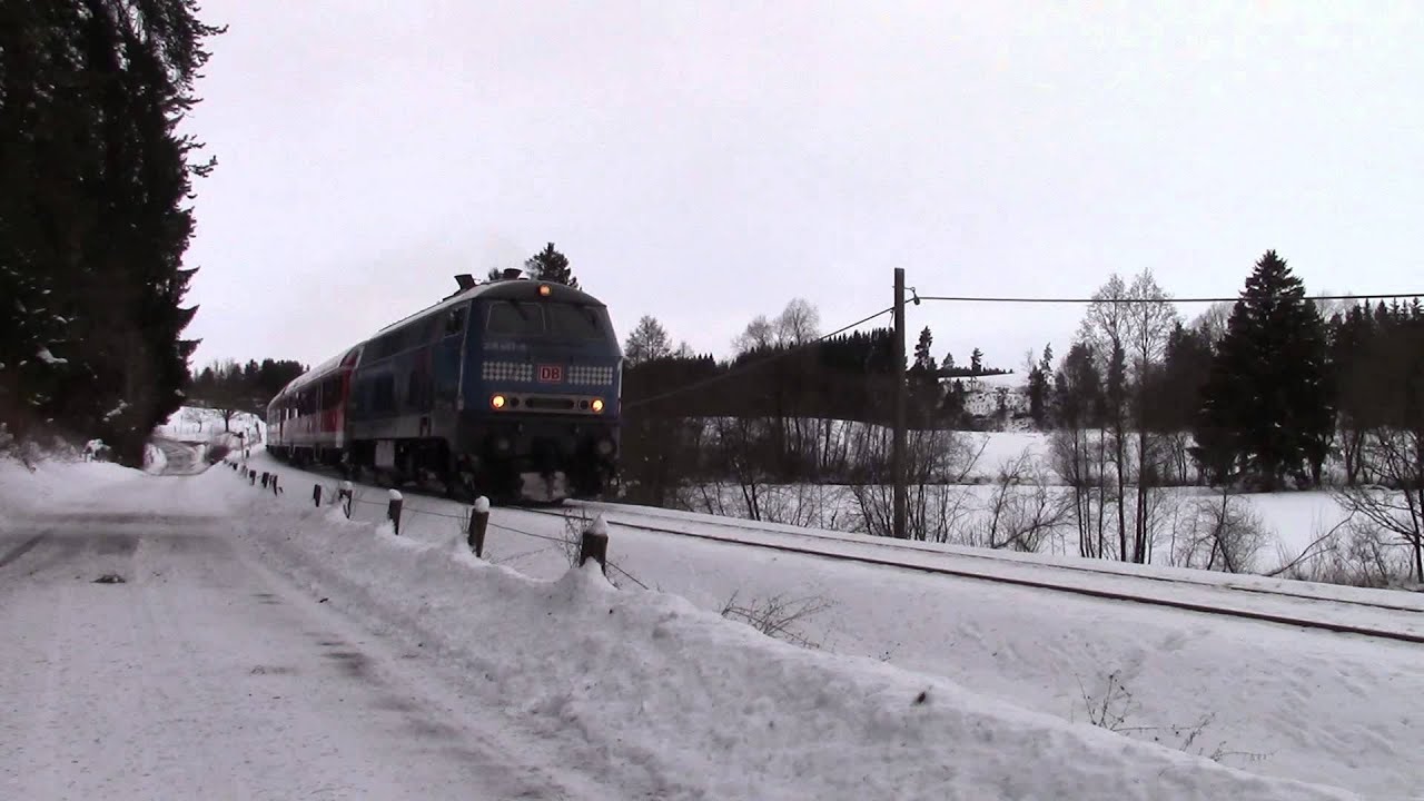 Züge im Schnee: Br 218 467 