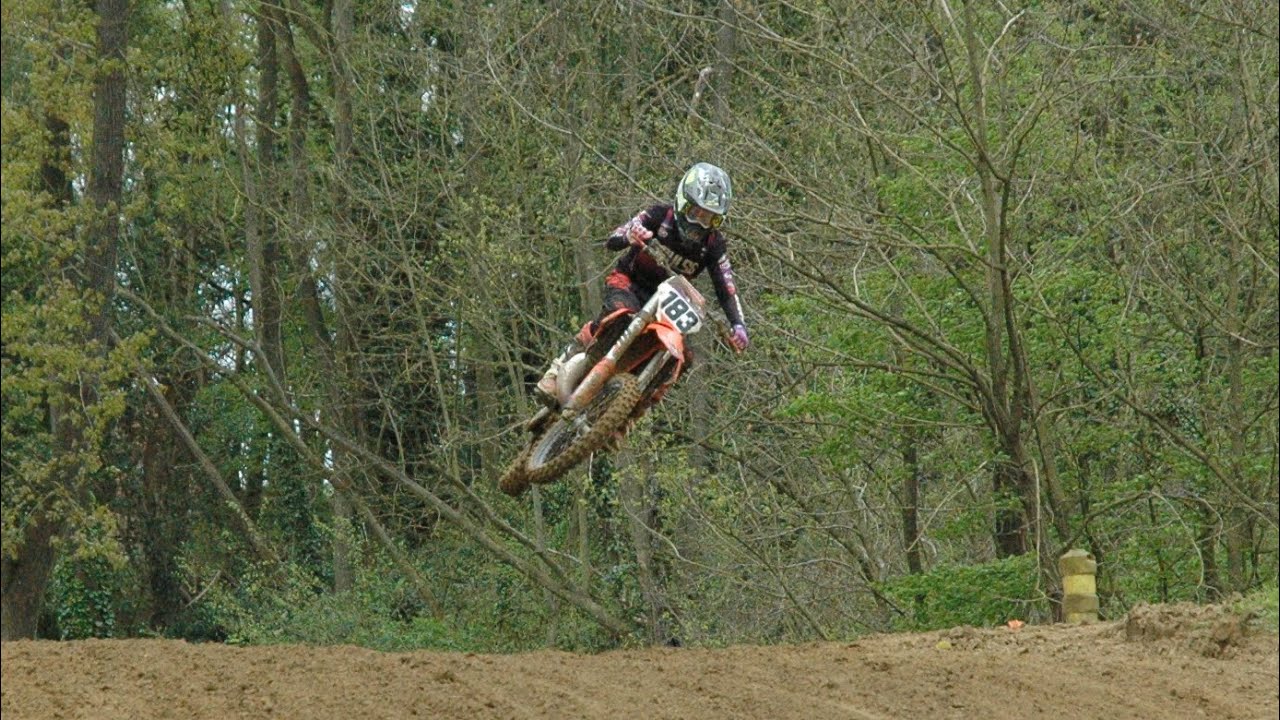terain de amigny rouy en 125 sx