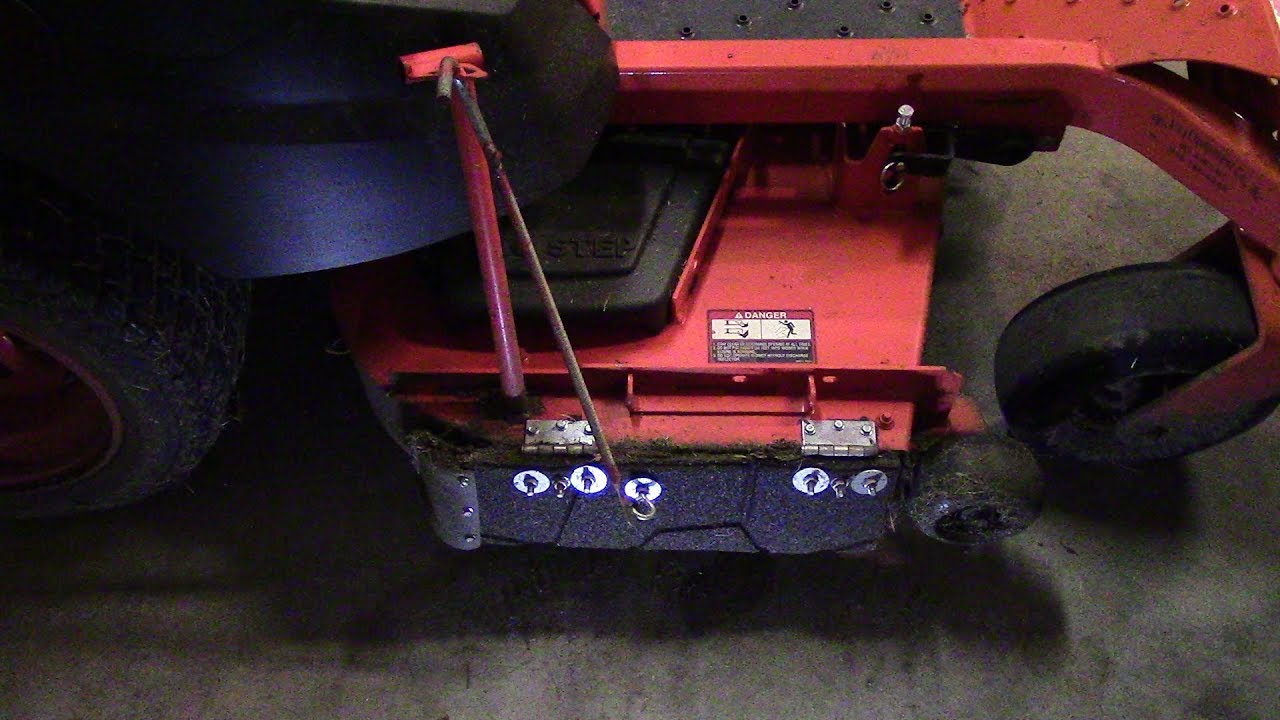 How to make a chute blocker for a zero turn    ( making a better version )