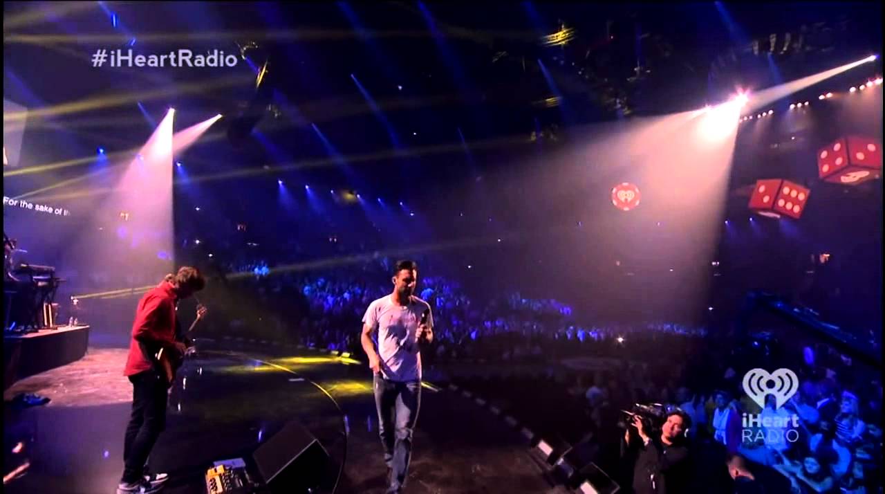Maroon 5 - Love Somebody (iHeartRadio Music Festival 2013)