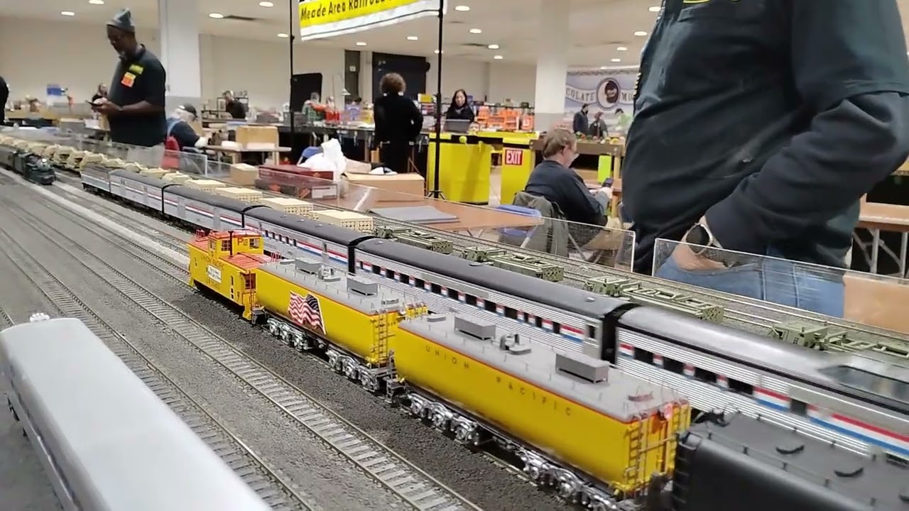 Greenberg's Train and Toy Show 12/7/2025