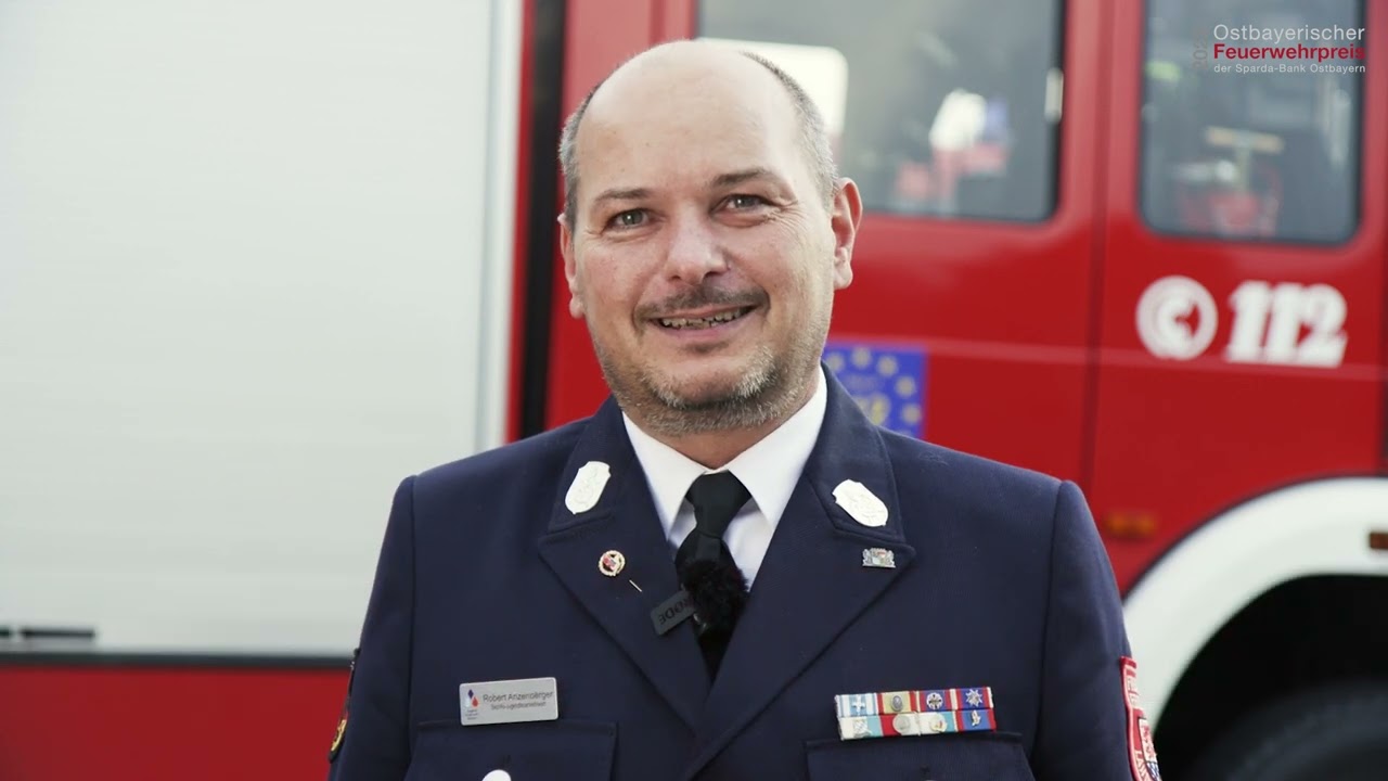 Ostbayerischer Feuerwehrpreis 2022: Platz 1 geht an den Kinder-& Jugendfeuerwehrverband Niederbayern