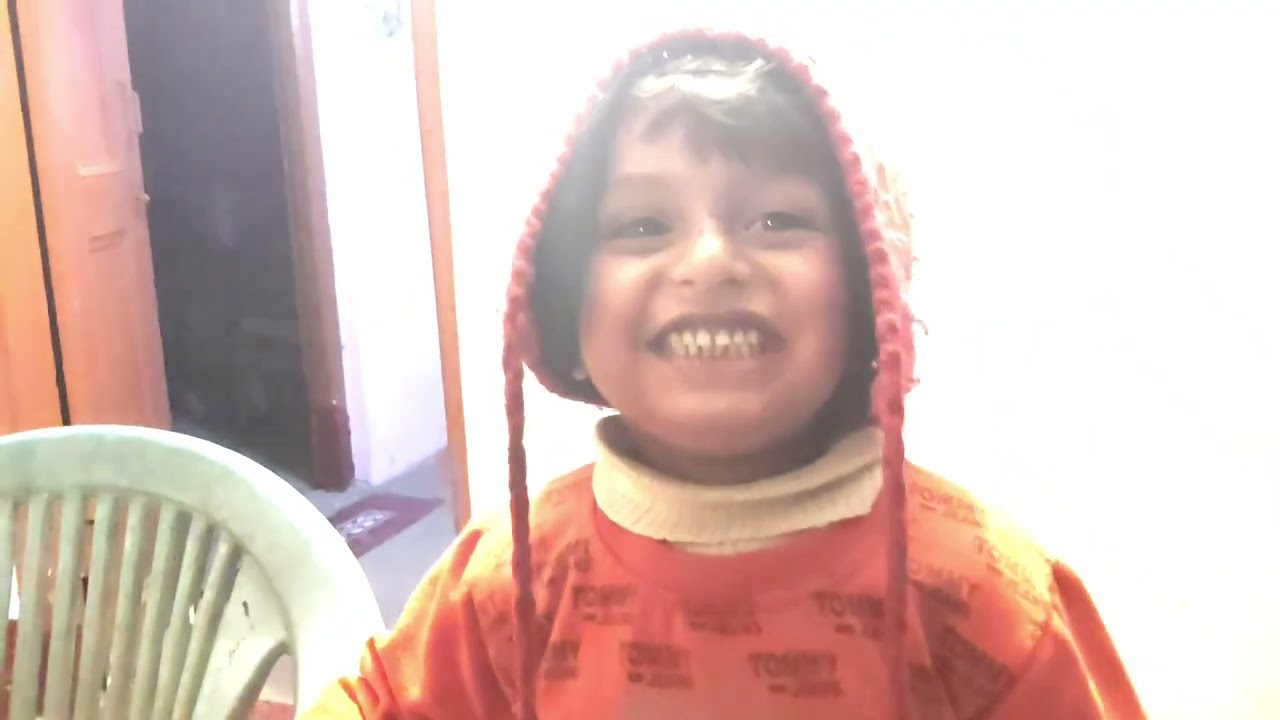 आज पहाड़ों की  ठंड  में पापा ने ये  क्या  कर दिया 🥶😱#phadi #newvlog #vloggerlife #papa 
