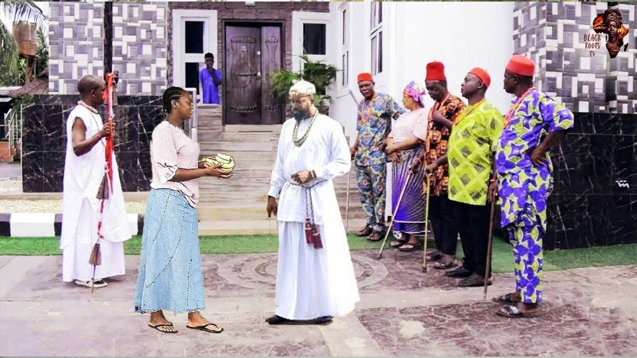 She Came To Sell Fruit At The Palace When The Prince Saw Her And Fell Deeply In Love -Nigerian Movie