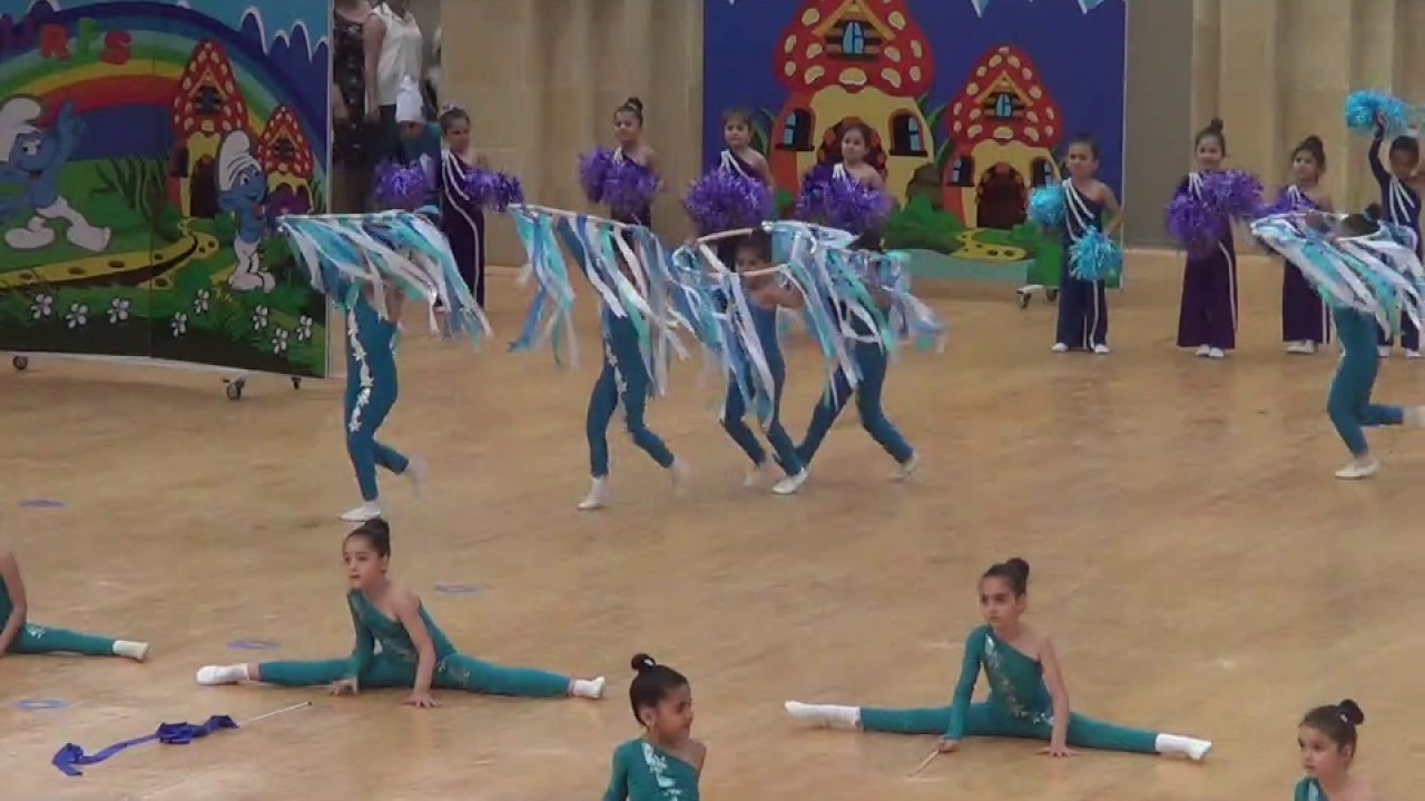 1 IYUN. USAQLARIN MUDAFIESI.GUNU. YASIL.TEATR