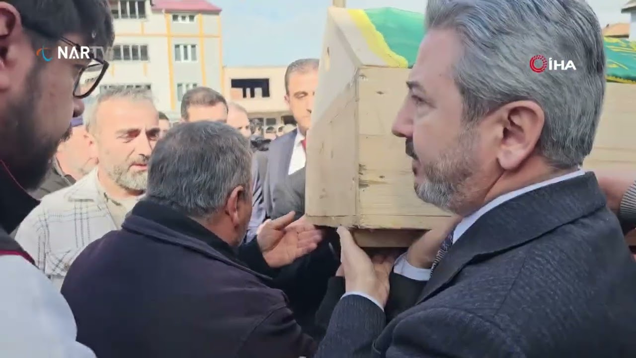 Göçükte ölen madenciler Ziya Kiret ve Veysel Oruçoğlu son yolculuğuna uğurlandı.