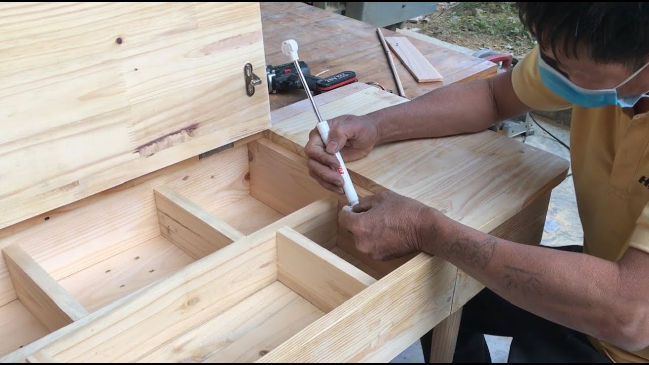 Amazing Woodworking Skills // How to DIY A Very Beautiful and Modern Cheap Makeup Table