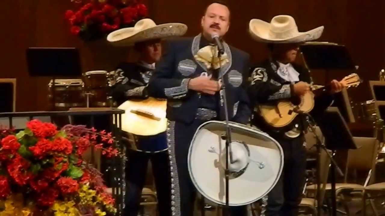 Pepe Aguilar canta Esclavo y Amo