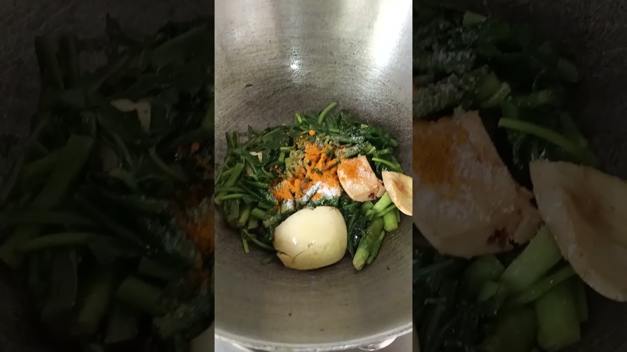 বাপেঁর বাড়ির ইস্টালে চালটা দিয়ে কুচুর #রেসিপি /assamese style  elphant apple an kosu #recipe।