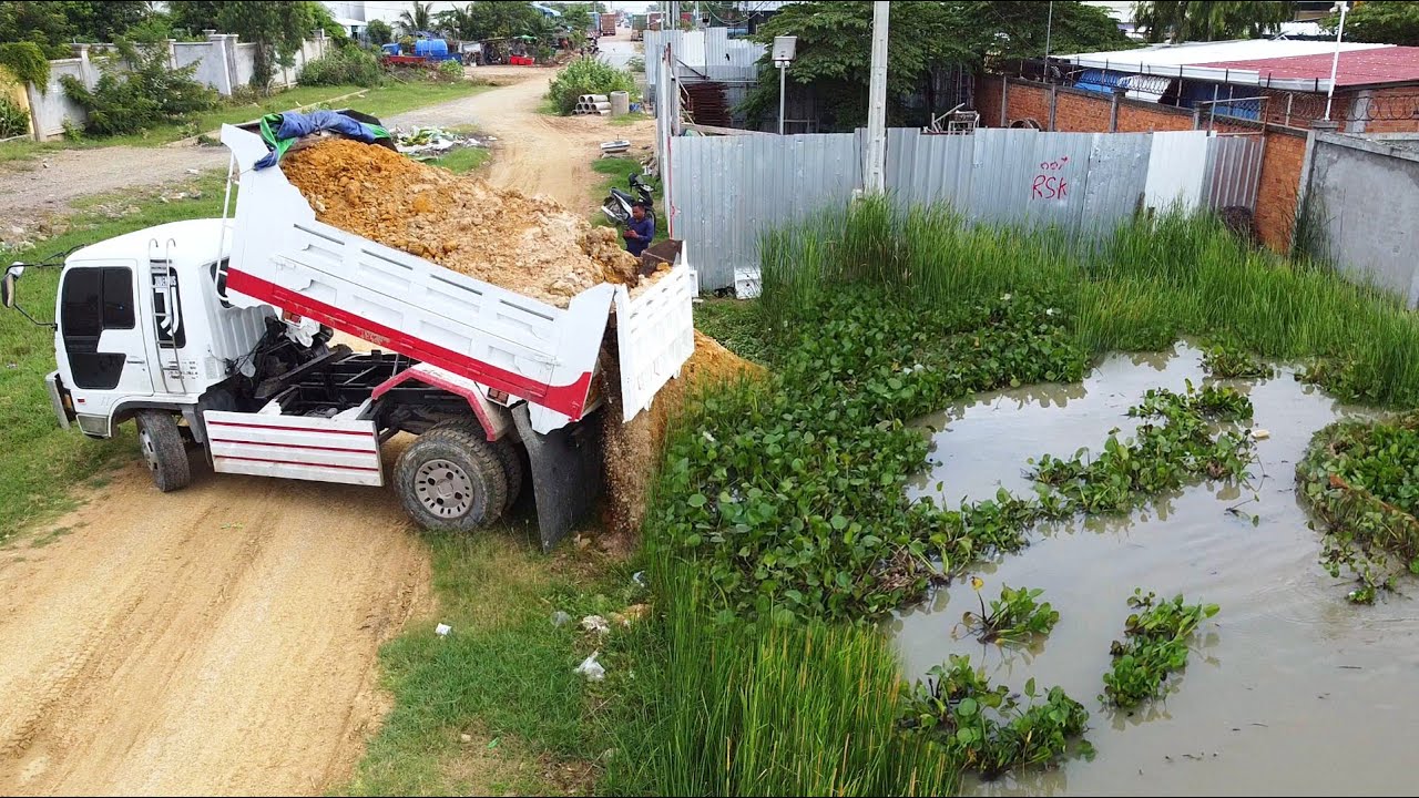 First Start Amazing PROJECT!! LANDFILL Delete Deep Pond In Flooded Area Use D21p Dozer & 5Ton Truck.