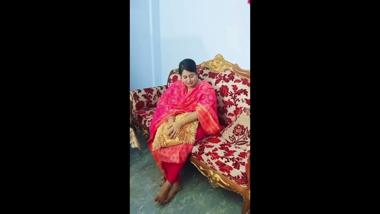 বউয়ের কাছ থেকে টাকা ধার নিলে যা হয় 