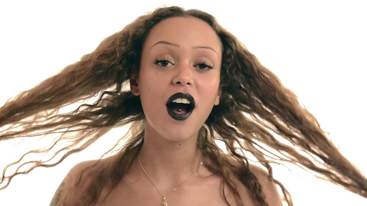 Zawadi - Back Against The Wall (Official Musicvideo)