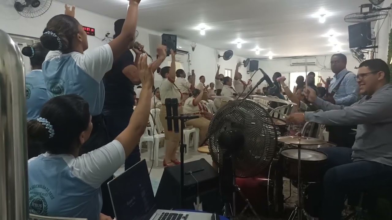 Minist&eacute;rio de louvor Jesus &eacute; Esperan&ccedil;a - Escudo. ( pediu, tocou 😁)