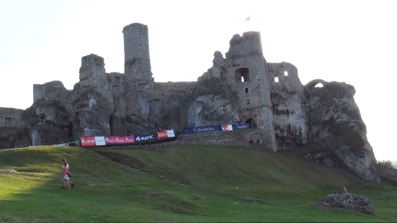 Ogrodzieniec Castle, Podzamcze, Poland / Zamek Ogrodzieniec, Podzamcze, Polska