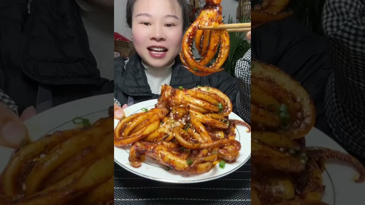 Вкусная острая еда в мукбанге 😋 Ем острый суп малатан с острыми морепродуктами и овощами #asmr