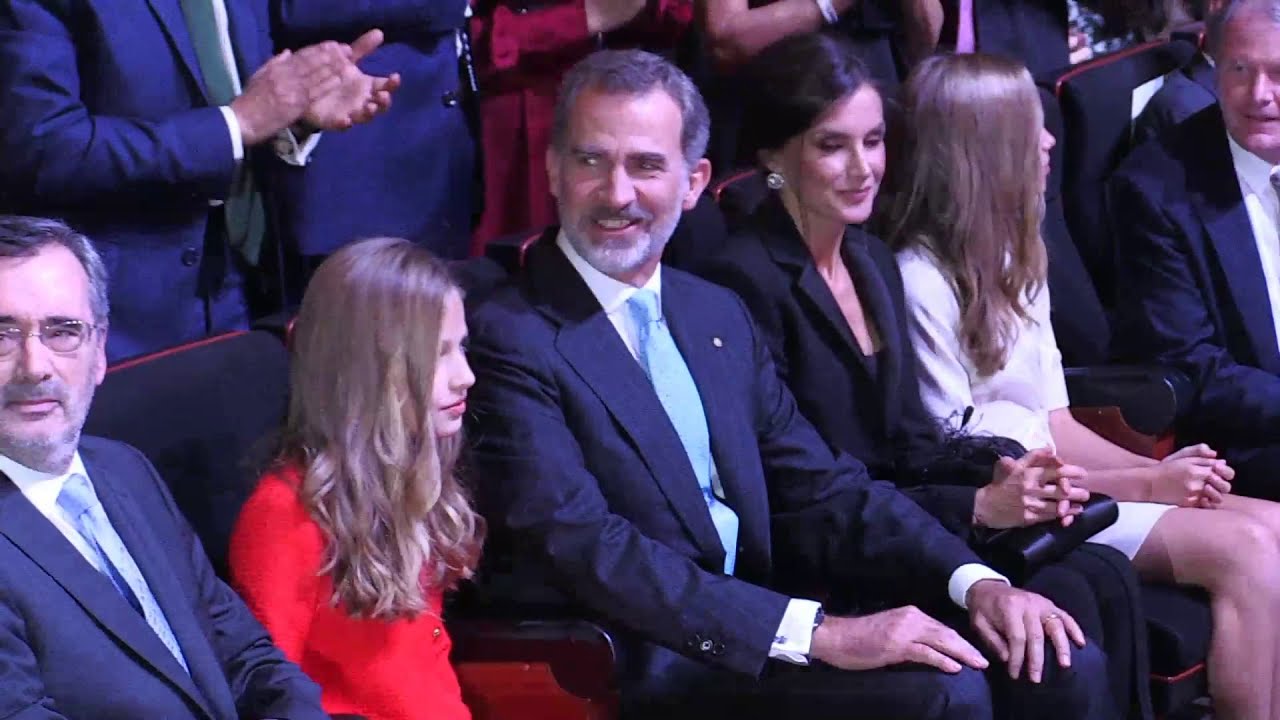 SS.MM.los Reyes y SS.AA.RR la Princesa de Asturias y la Infanta Sofía, en los premios FPdGi 2019