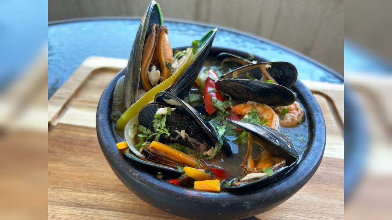 Cómo hacer Paila Marina o Caldo de Mariscos, una receta fácil que te encantara!!