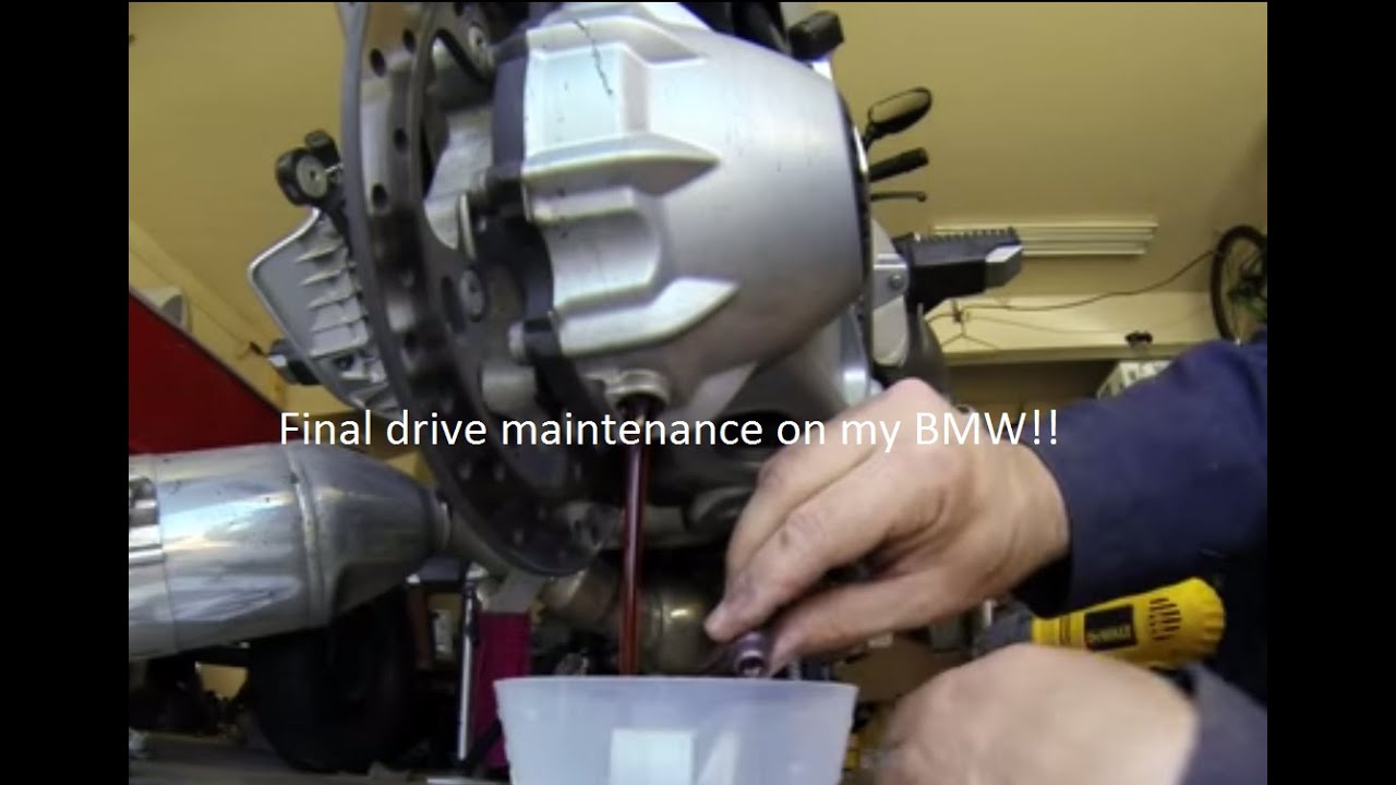 2009 BMW R1200RT Final Drive Maintenance
