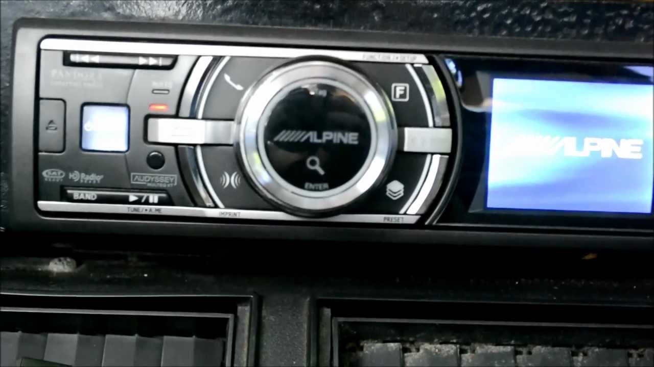 Alpine X305S overview