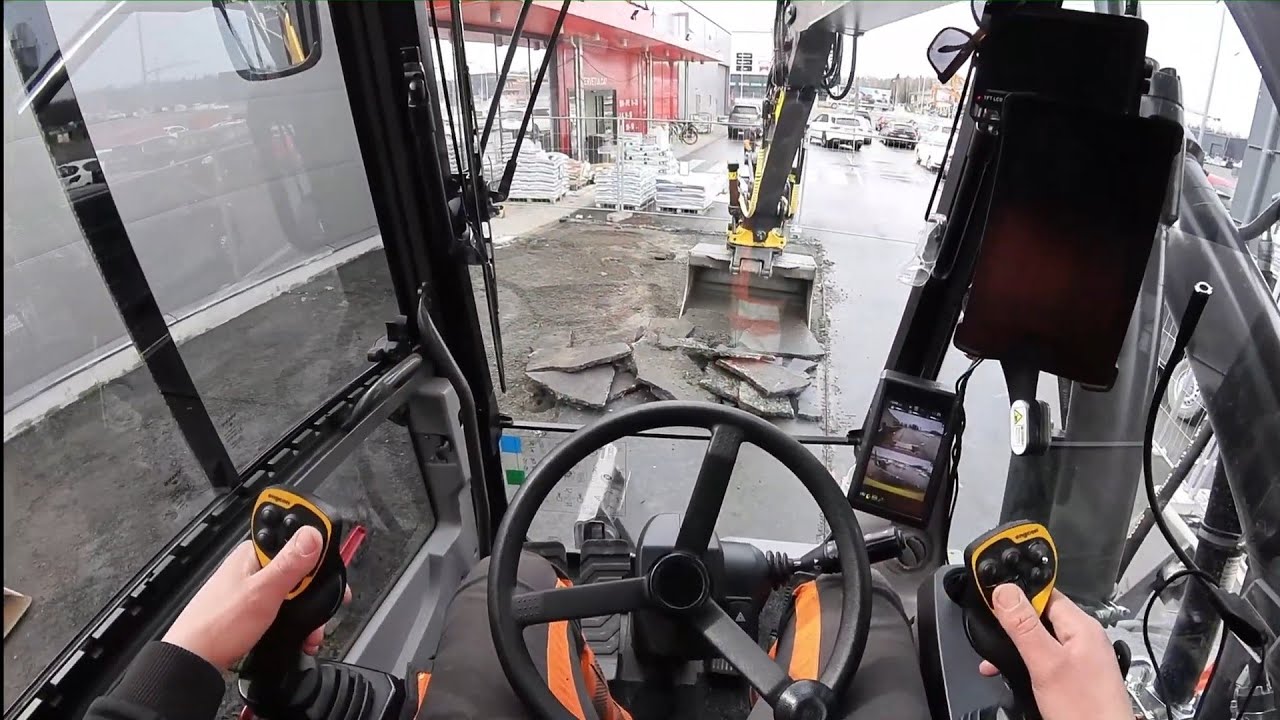 asphalt removal. asfaltin irroitus. Invera + volvo ewr150E + engcon