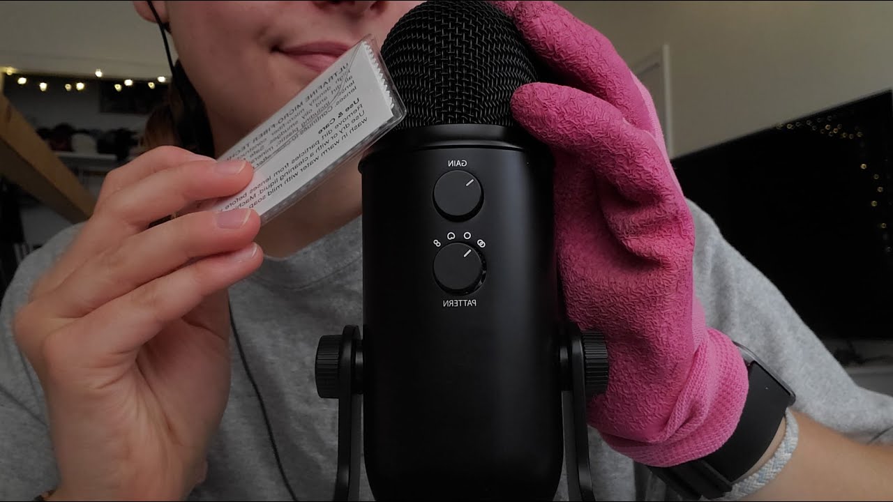 ASMR scratching the mic with different objects😌