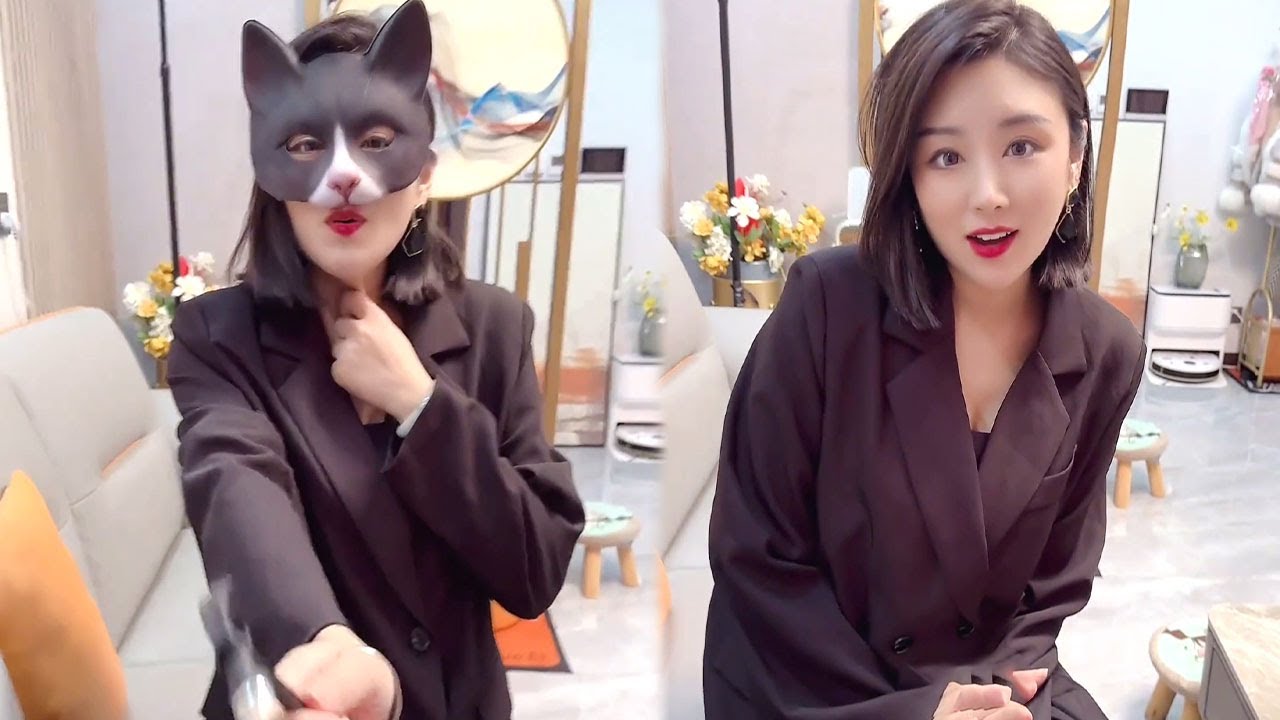 当我跟美女老板变成悍匪夫妻，她把我钱全抢走，那我只能劫色啦·····【莫忧忧】