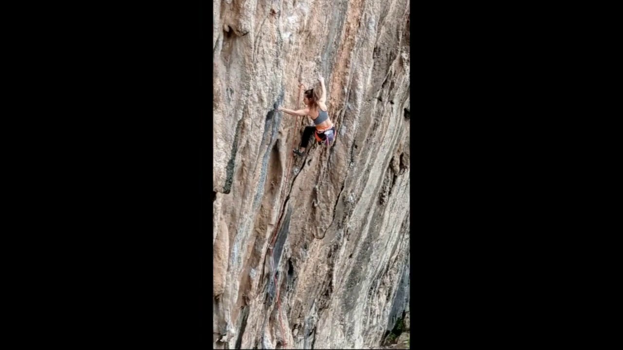 &Chi;&rho;&upsilon;&sigma;&alpha;&lambda;&lambda;ί&alpha;, 8a, &Alpha;&lambda;&epsilon;&pi;&omicron;&chi;ώ&rho;&iota;, (Hrisallida, 8a, Alepochori)