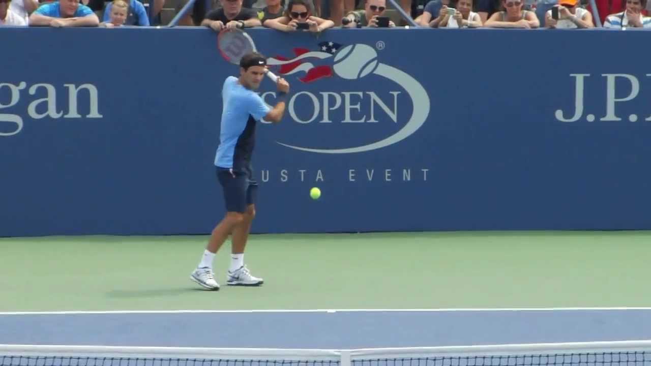 Roger Federer - 3 Slice Backhands (in real time)