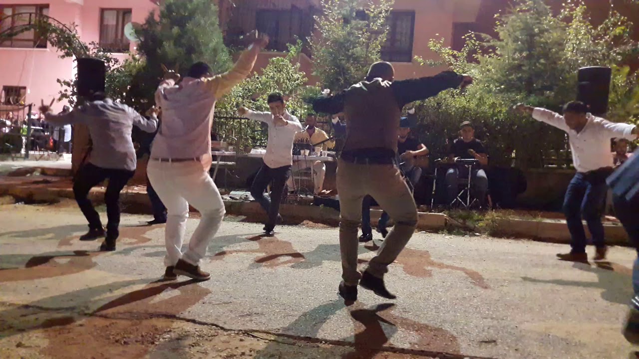 AYAŞLI ERAY ÇALAR KASABALILAR OYNAR