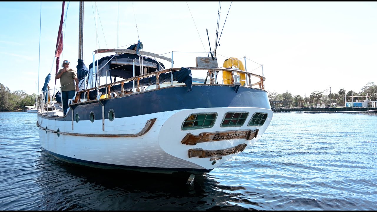 This Formosa 51 SANK + LOST VIDEO of Mikelson 50 Pilothouse Sailboat PRE BOTTOM PAINT (Ep. 37)