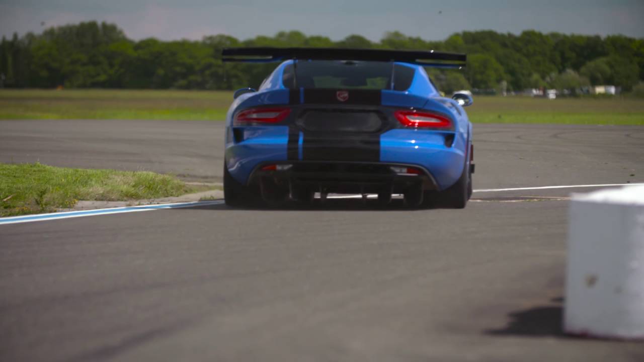 Viper ACR at the Top Gear test track