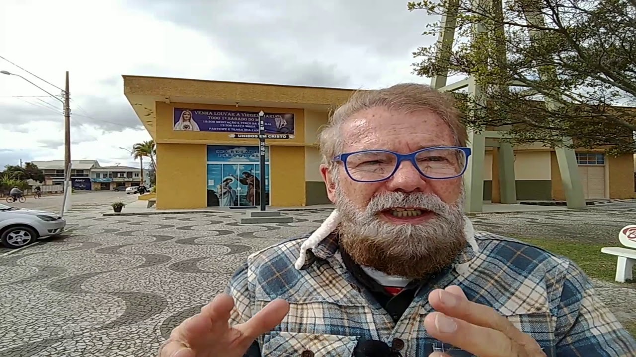 A hist&oacute;ria da igreja de Capivari de Baixo.
