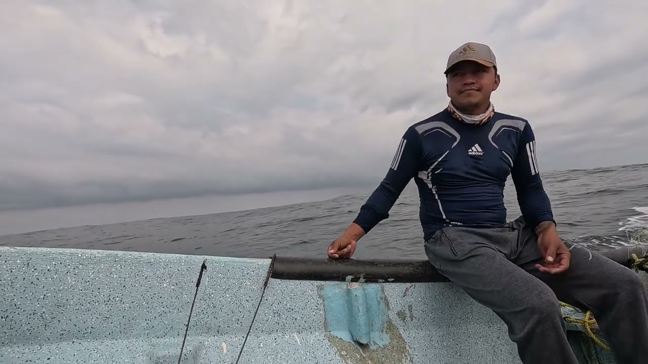 primer día en el mar, tendemos paños/ pesca con redes y pescamos con ritras
