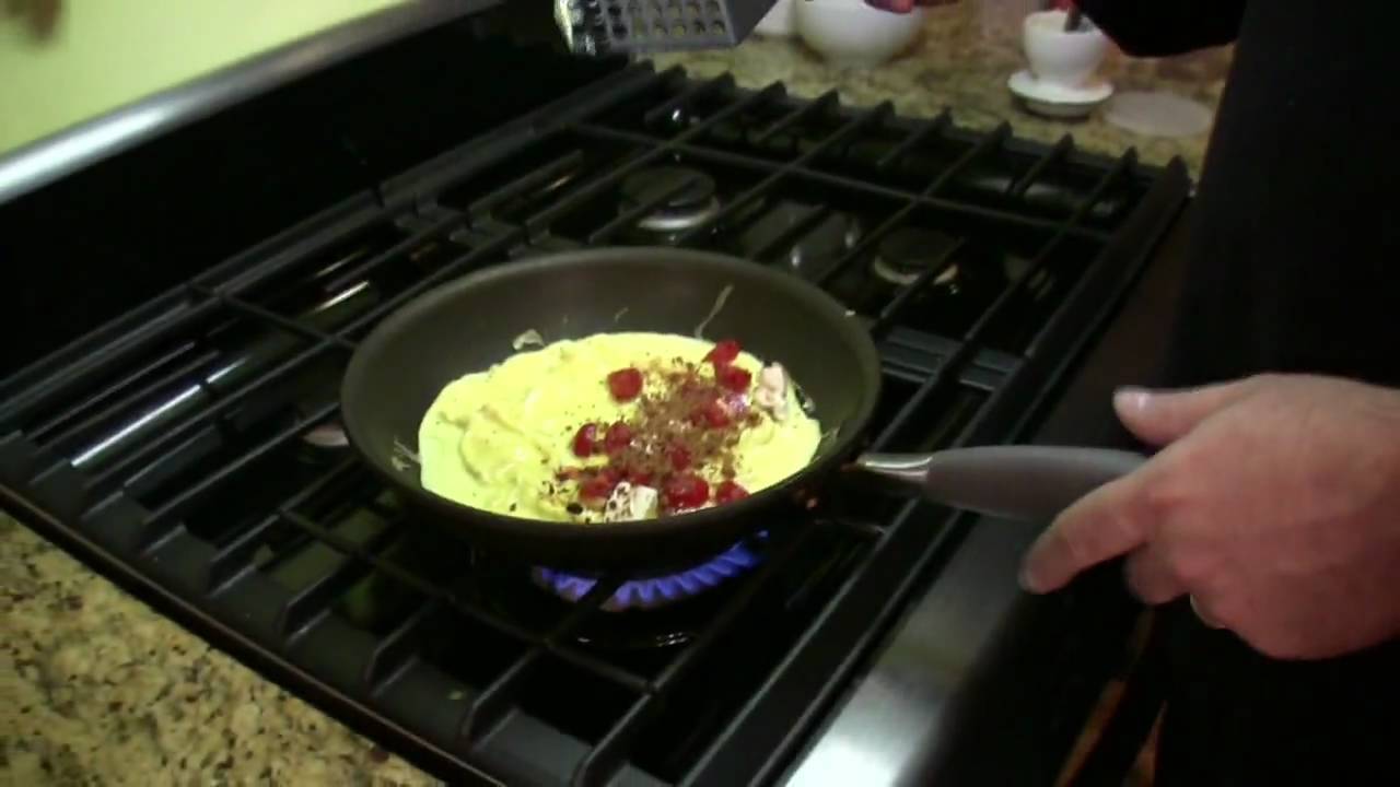 How to make an omelet - the Basic, the Asian and the Ukrainian