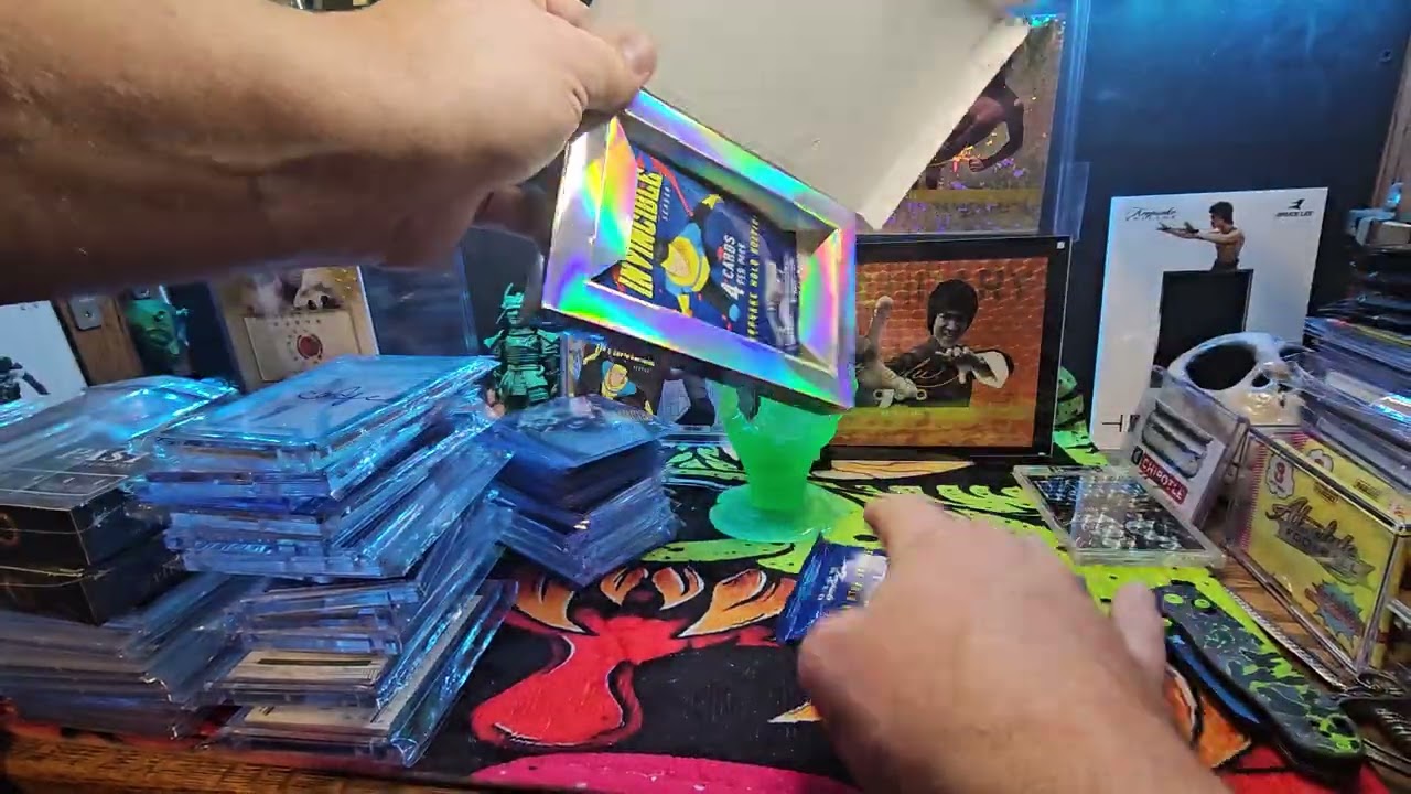 Break Bug! Royalty Box Break & Invincible Halo Hobby Box Break+!