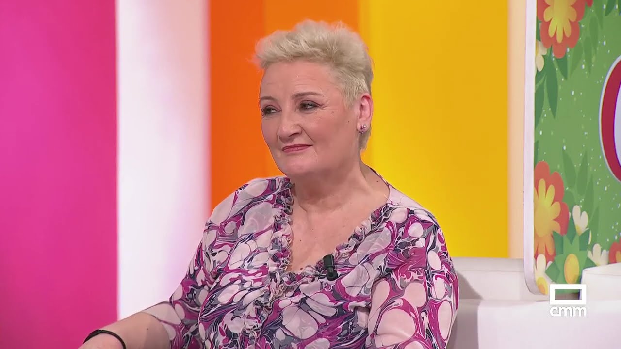 Marga tiene un encuentro en la mampara con Ramón | En Compañía