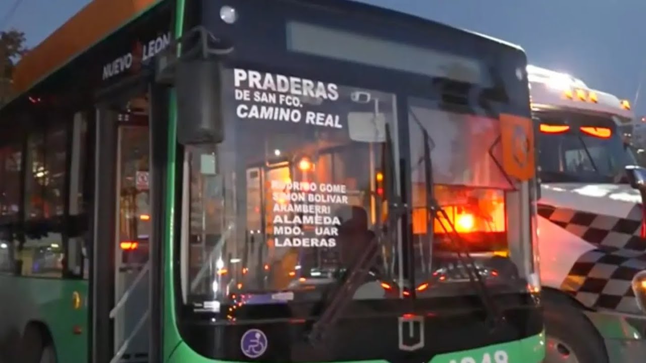 Camión Atropella a Hombre en la Av. Francisco I. Madero en Monterrey
