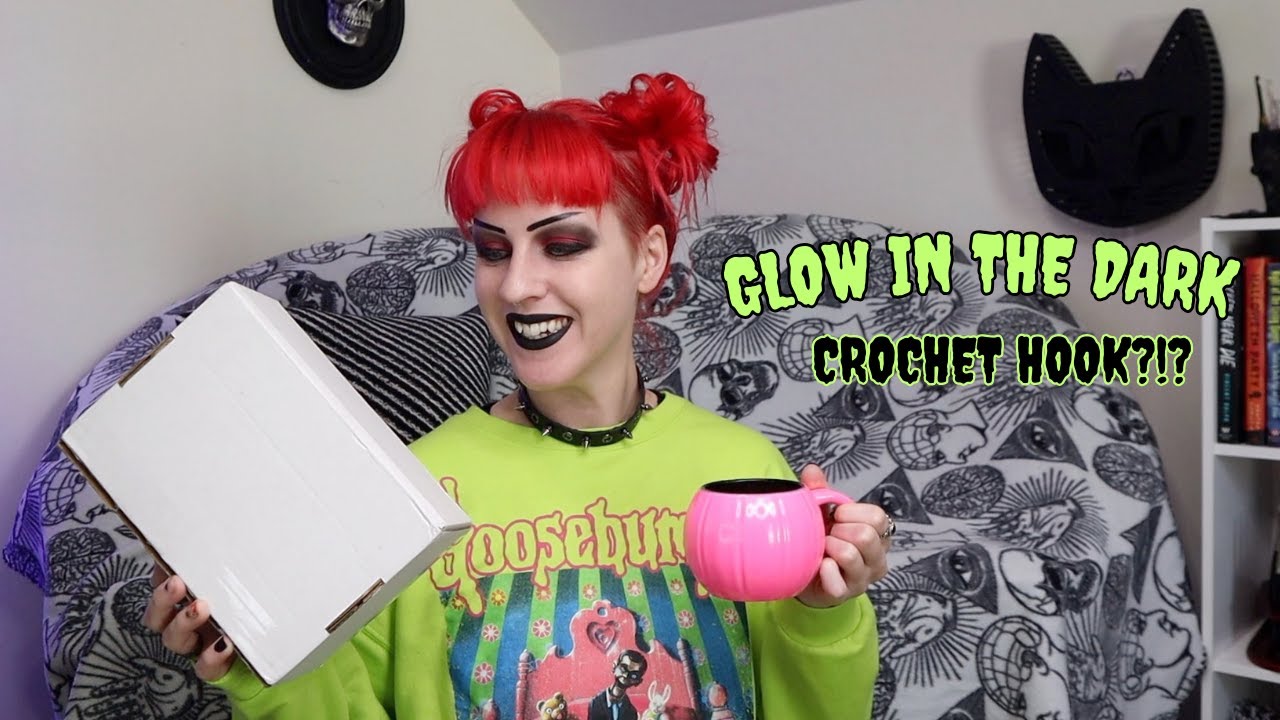 Glow in the Dark Crochet Hooks~ Unboxing Halloween