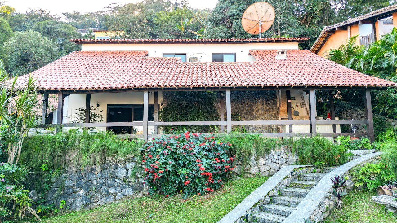 EXCLUSIVIDADE LUÍS IMÓVEIS NA ÁREA!! LINDA CASA EM CONDOMINIO DE LUXO EM ITAIPU, NITERÓI